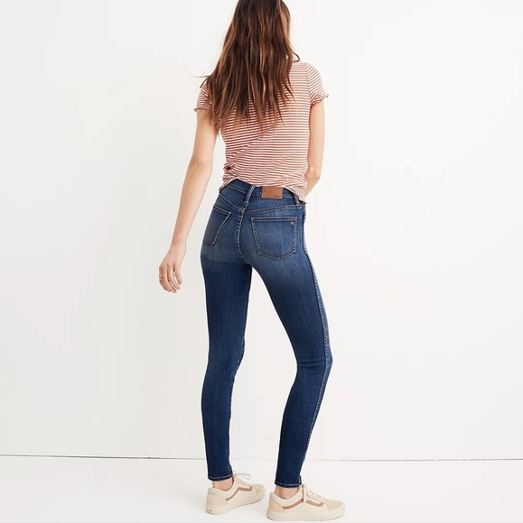 Madewell 10" High-Rise Skinny Jeans in Danny Wash: TENCEL™ Denim Edition - Picture 3 of 11